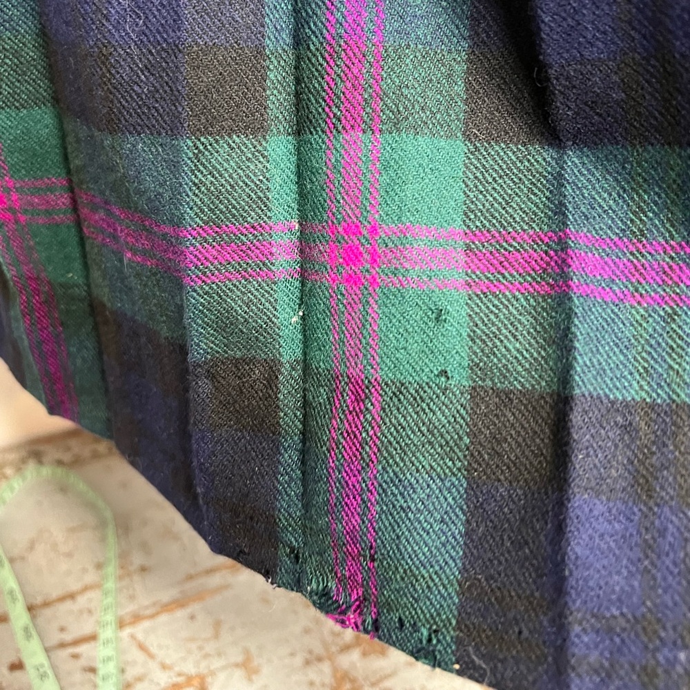 Vintage Scottish Wool Tartan Wrap Kilt Plaid Maxi Skirt with Buckle Detail - Picture 10 of 16